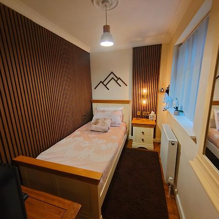 הארלך Castle View Guest House מראה חיצוני תמונה